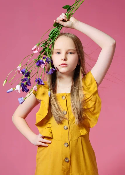 Portret Van Klein Model Meisje Studio — Stockfoto