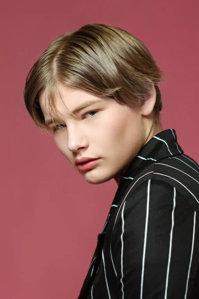 Portrét Mladého Modelového Chlapce Studiu — Stock fotografie