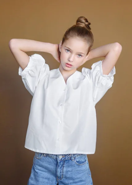 Porträt Eines Jungen Model Girls Atelier — Stockfoto