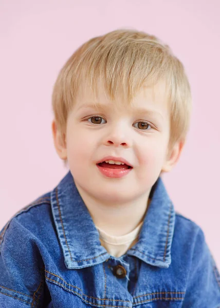 Retrato Menino Modelo Estúdio — Fotografia de Stock