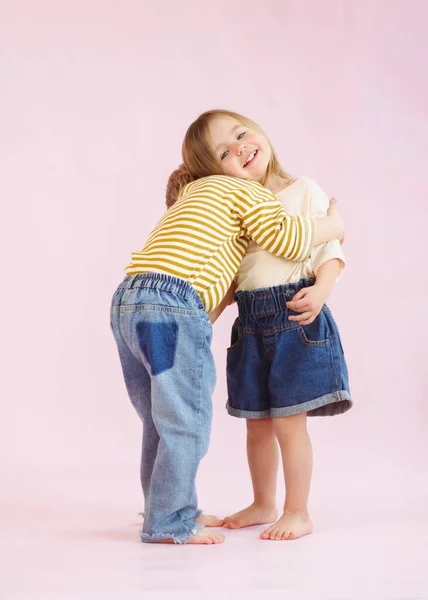 Retrato Estudio Niño Una Niña — Foto de Stock