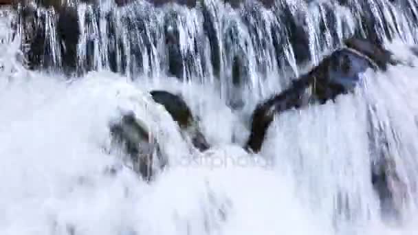 Karpaten und Wasserfall