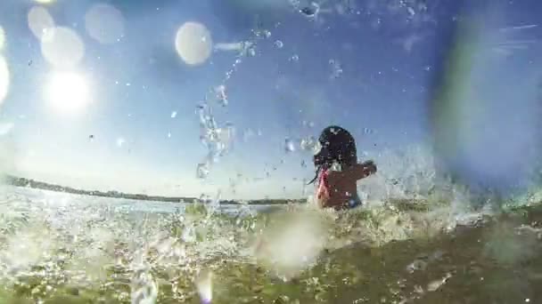 Happy girl in lake — Stock Video