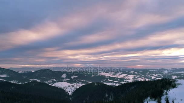 Günbatımı Karpat Dağları — Stok video