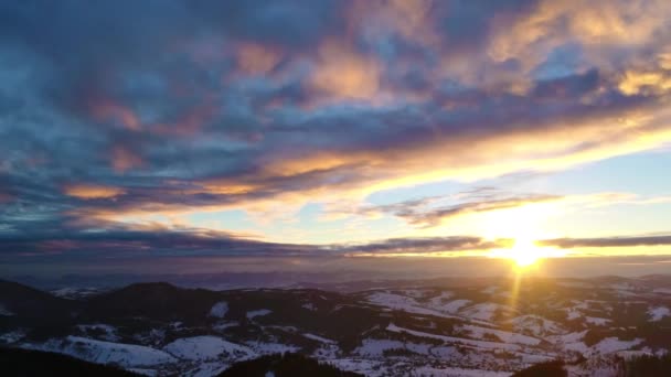 Карпатские горы на закате — стоковое видео