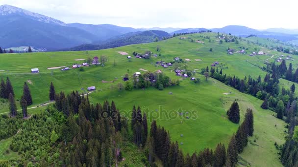 Montanha paisagem aldeia — Vídeo de Stock