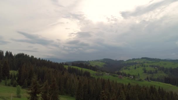 Montanha paisagem aldeia — Vídeo de Stock