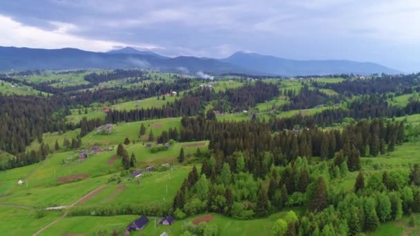 Montanha paisagem aldeia — Vídeo de Stock