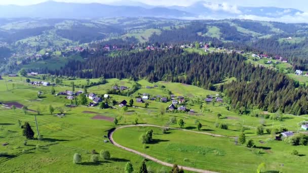 Montanha paisagem aldeia — Vídeo de Stock