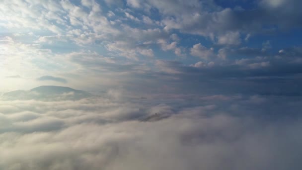 Beautiful clouds over mountains — Stock Video