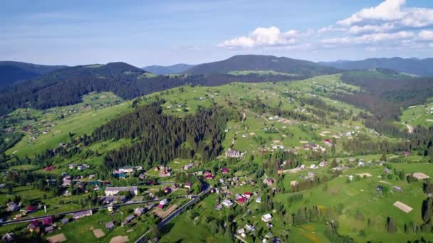 Montanha paisagem aldeia — Vídeo de Stock