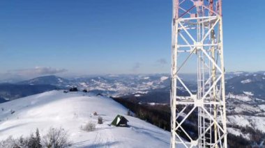 güneşli zamanında Karpat Dağları