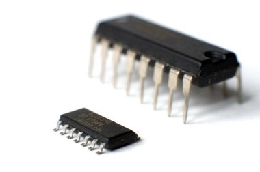 Soic Dip çantasında SMD 'nin elektronik bileşenleri en üstte.