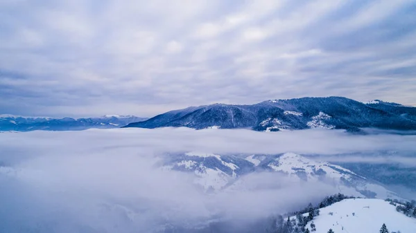 美丽迷人的山岩景色 — 图库照片