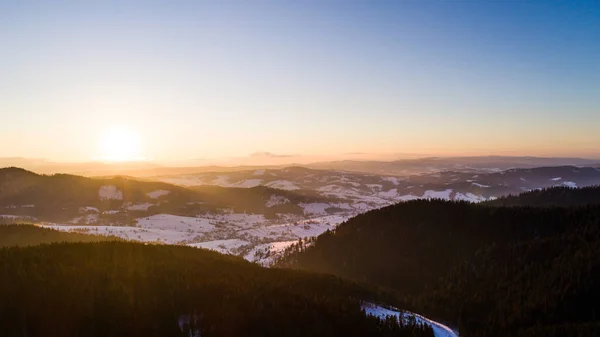 Mesmerizing uklidňující krajina hor — Stock fotografie