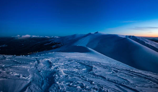 冬末滑雪场上令人惊叹的景色 — 图库照片