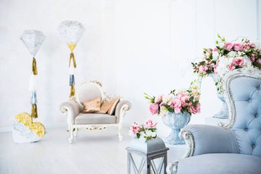 Şık iç mekan ve rahat atmosfer