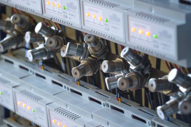 Çok sayıda metal ışık sensörünü kapat