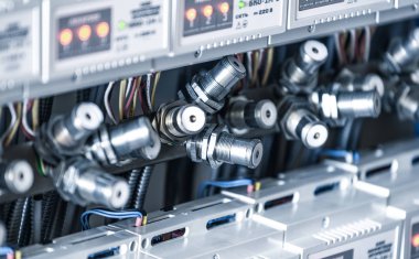 Çok sayıda metal ışık sensörünü kapat