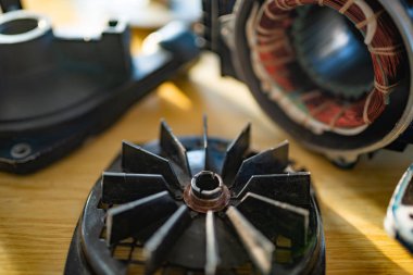 Otomotiv sisteminden parçalanmış