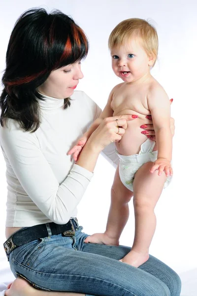 Little baby boy kissing mother — Stock Photo, Image