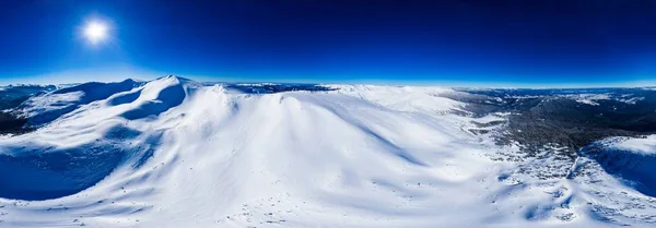 Чарівна 360vr панорама красивого пагорба — стокове фото
