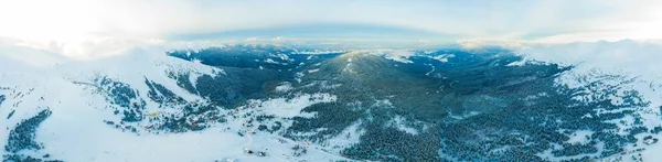 Pemandangan udara dari panorama musim dingin malam — Stok Foto
