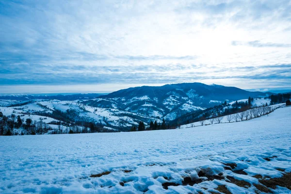 Prachtig panorama van berghellingen — Stockfoto