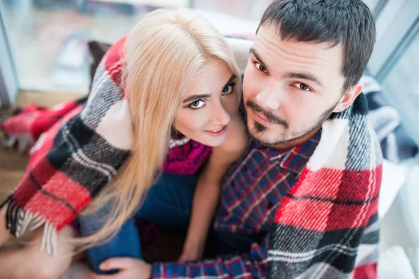 Schönes junges Paar Mann und Frau — Stockfoto