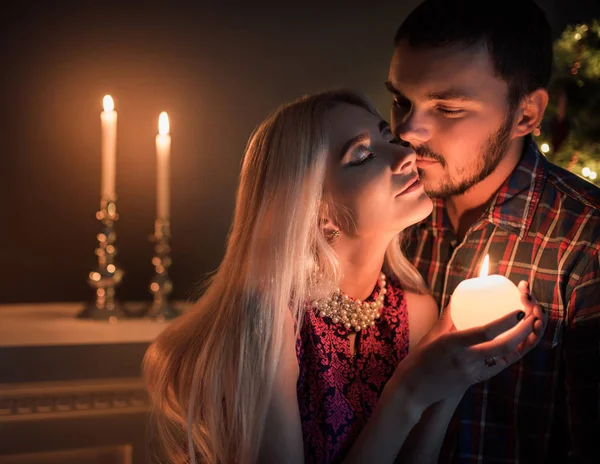 Schönes junges Paar Mann und Frau — Stockfoto