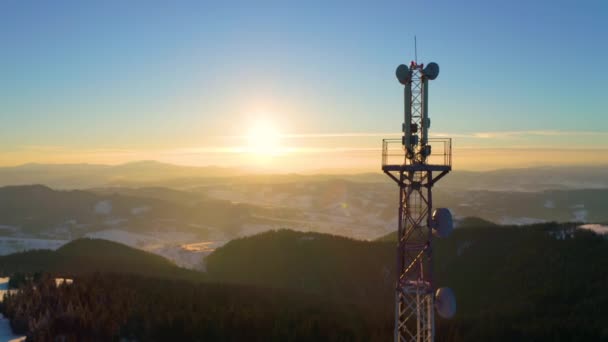 Bela Natureza Inverno Pôr Sol Aéreo Nas Montanhas Dos Cárpatos — Vídeo de Stock