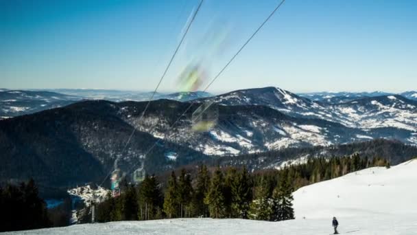 Ski Lift Ski Resort Sunny Carpatian Mountains Time Lapse — 图库视频影像