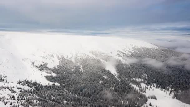 Nikon D800相机拍摄的Carpatian度假胜地4千次过冬的照片 — 图库视频影像