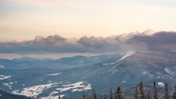 Nikon D800相机拍摄的Carpatian度假胜地4千次过冬的照片 — 图库视频影像