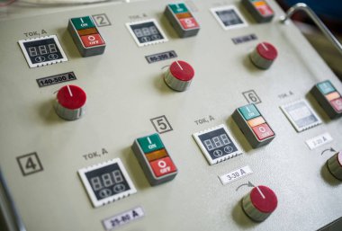 Kondüktörlerde akımı ayarlamak için panel