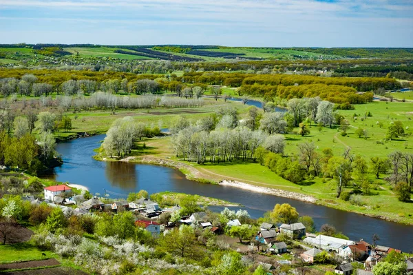 Перехоплююча панорама села — стокове фото