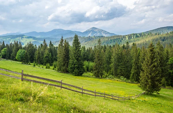 Wunderschöne malerische Landschaft — Stockfoto