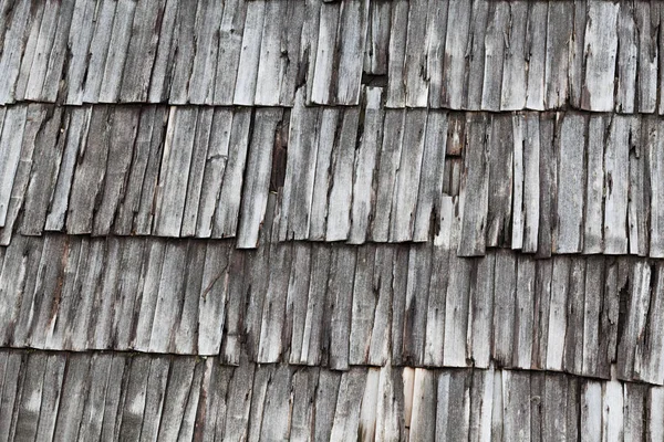 Κάλυψη οροφής από παλιές γκρίζες ξύλινες σανίδες — Φωτογραφία Αρχείου