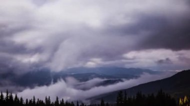 Carpatian dağlarında sonbahar dönemi gecikmesi, zaman aşımı, Nikon D800 kamerasında çekilen fotoğraf..
