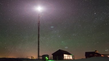 Gecedeki spot ışığı