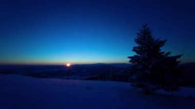 Kış Dağı 'nda Gündoğumu Hızı