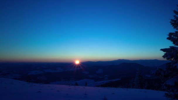 Soluppgång Time Lapse Winter Mountain — Stockvideo