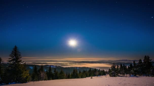 カルパチア山脈の月と星の時間の遅れ — ストック動画