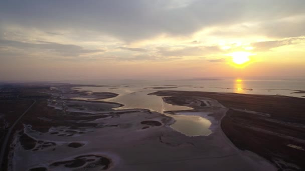 Unusual Islands on Lake Sivash, top view, drone camera — Stock Footage Unusual Islands Lake Sivash Top View Drone Camera Video Clip