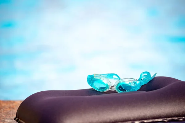 Close Waterproof Children Swimming Goggles Lie Wooden Surface Background Blurred — 스톡 사진