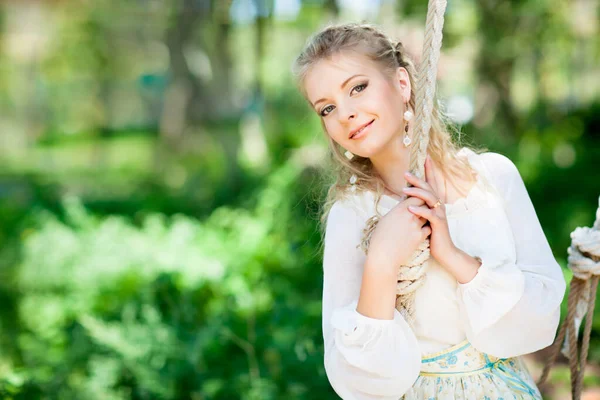 Front View Beautiful Blonde Lady Looking Camera Smiling Joyful Pretty — Stock Photo, Image