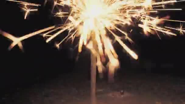 Lightening Christmas Sparkler Dark Uhd Still Video Camera Slow Motion — Stock Video