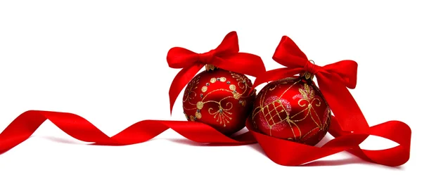Perfect red christmas balls with ribbon isolated — Stock Photo, Image