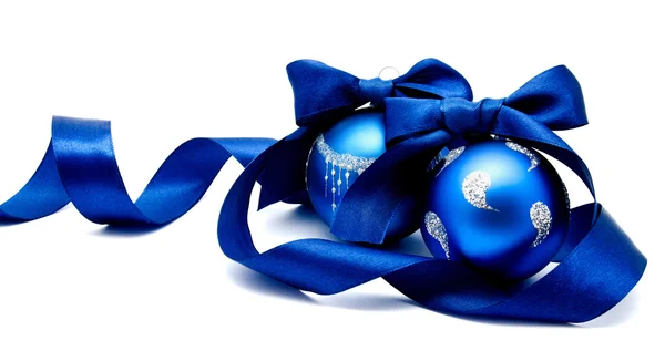 Two perfect blue christmas balls with ribbon isolated — Stock Photo, Image