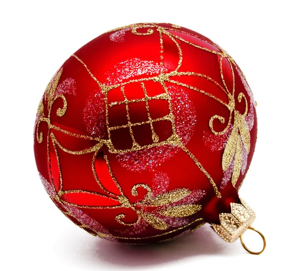 Perfeito bola de Natal vermelho isolado — Fotografia de Stock